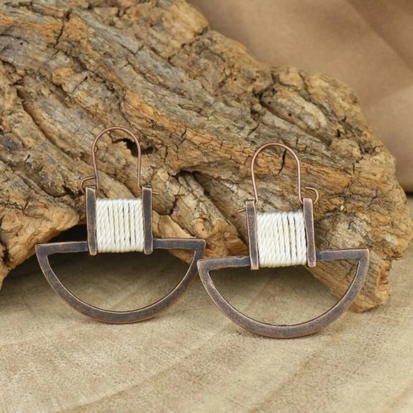 Boho Bronze Metal and Thread Earrings - Picture 3 of 4